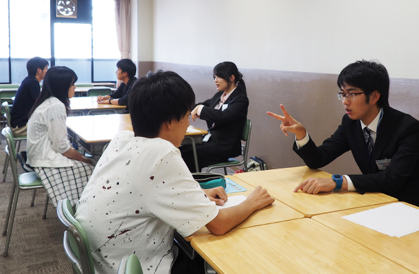 個別相談会の様子