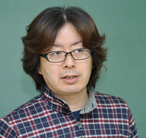 東内　岳裕