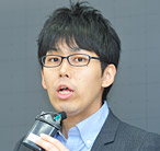 瀬﨑　友博 セザキ　トモヒロ