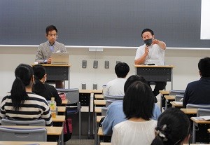 講演者と参加者による懇談会