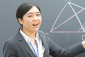 安間　千笑　（指導教科：数学・理科）