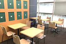 ラウンジ