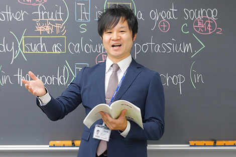 全学年、全クラス社会人プロ講師、専門教科制