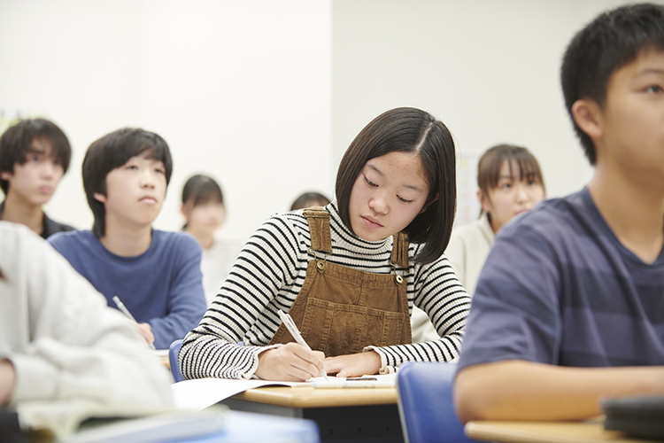 河合塾Wingsの冬期講習で、学年の重要単元を固めていこう！