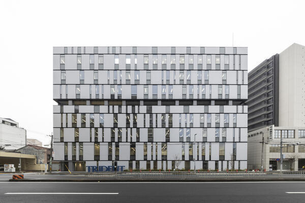 トライデント コンピュータ専門学校